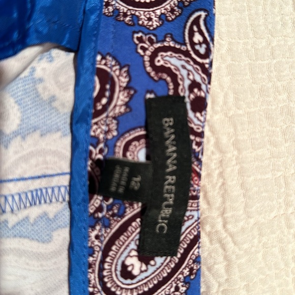 Ladies Banana Republic Shorts - Picture 3 of 3